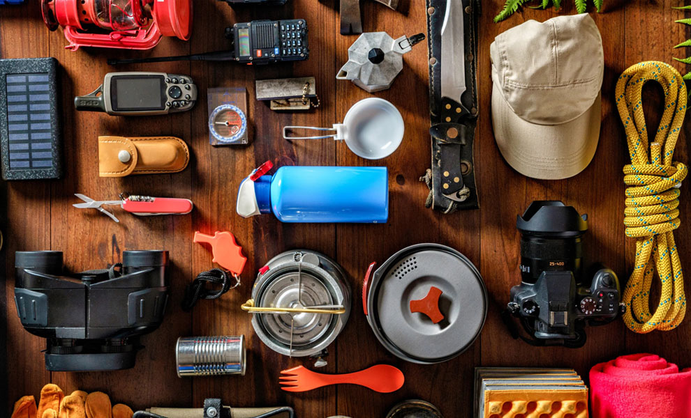 بهترین لوازم برای مسافرت و کمپ: معرفی لوازم ضروری کمپینگ